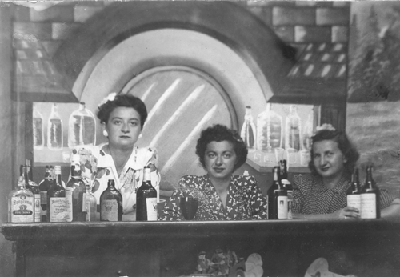 PS_FG_MA_Barmaids.gif